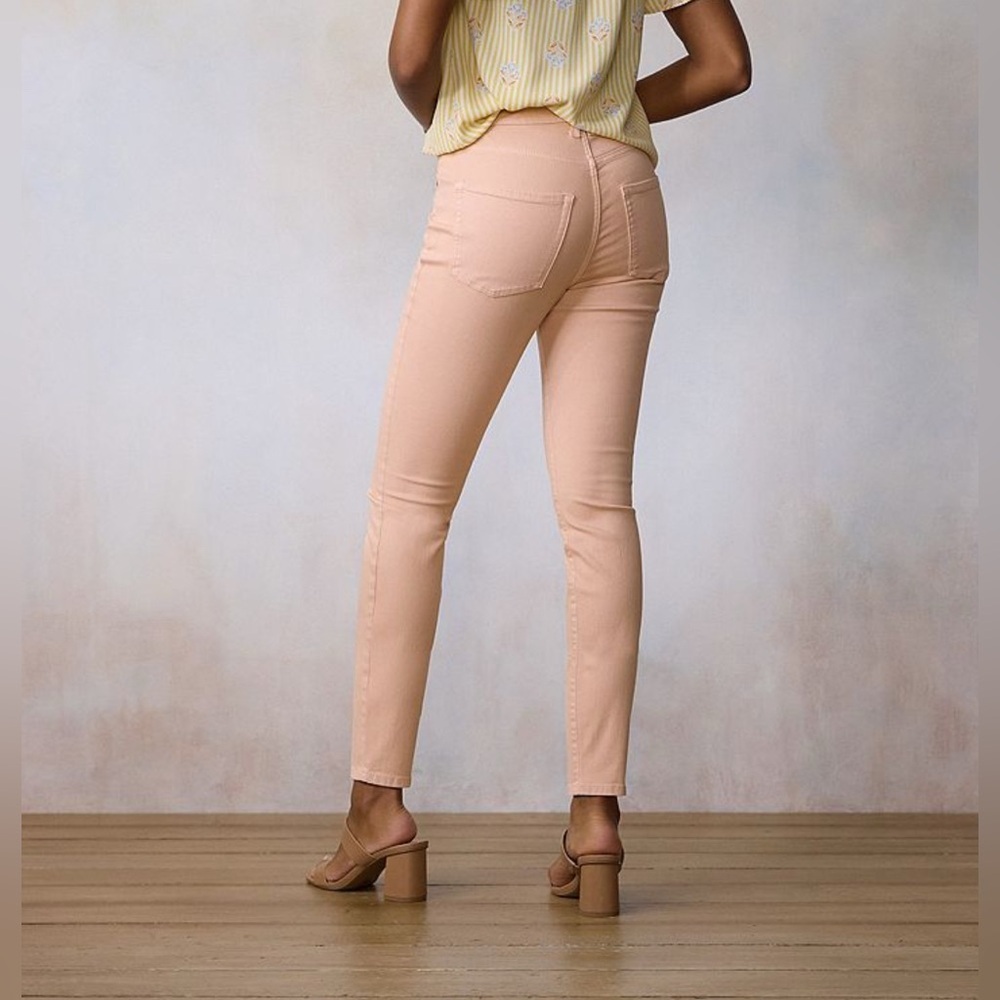 NEW…LC Lauren Conrad High-Rise Skinny Jeans - Picture 2 of 5